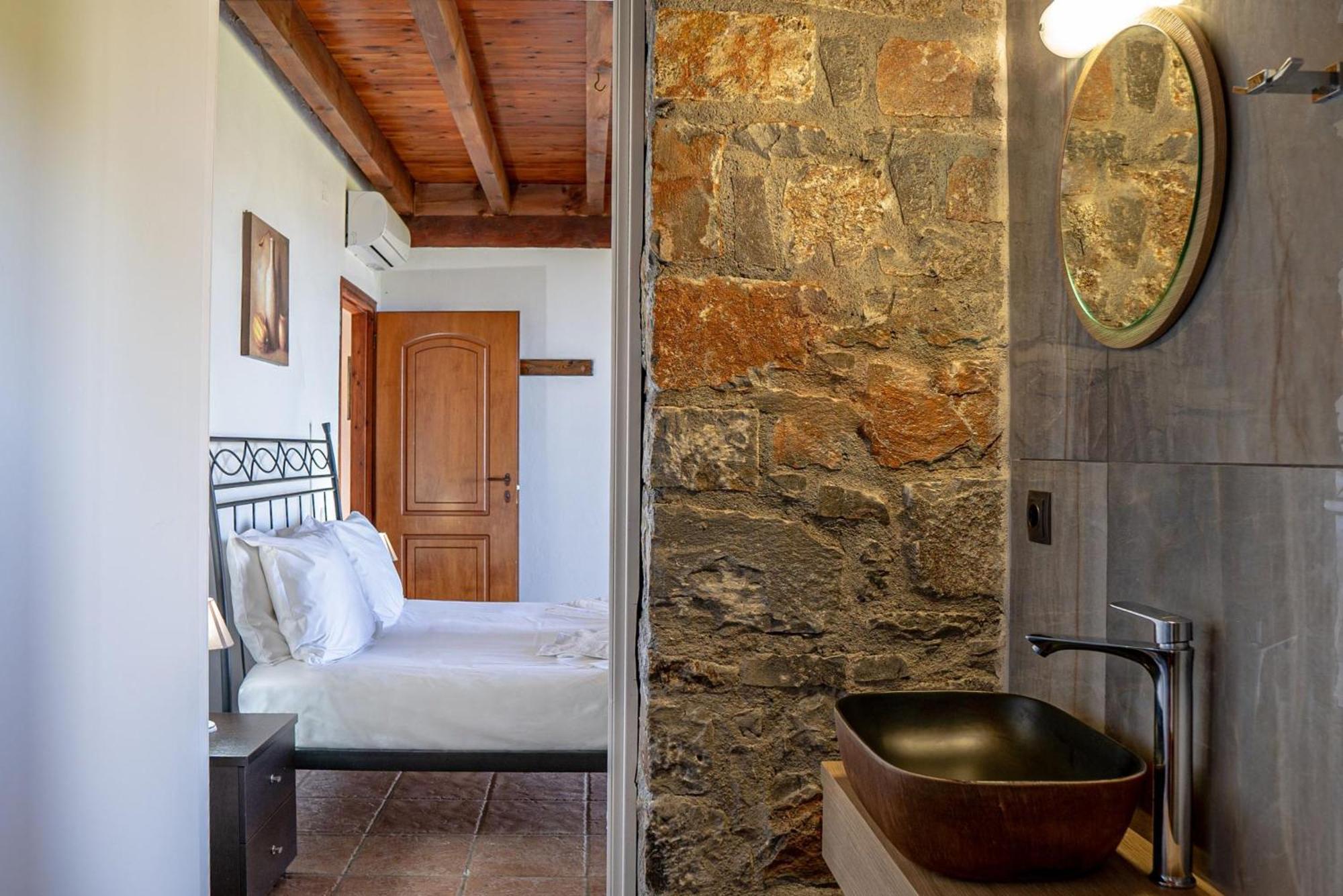 Iris Stone Built Villa Milatos Zewnętrze zdjęcie